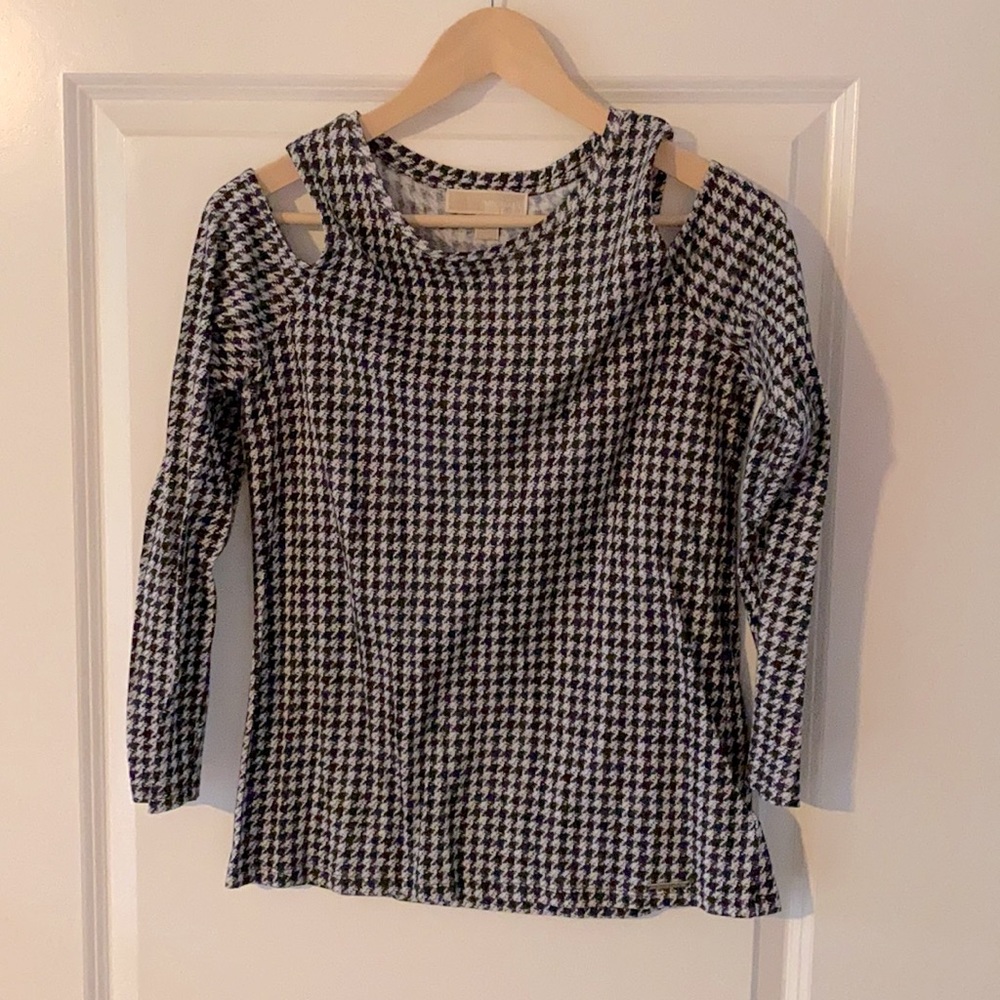 Michael Kors- cold shoulder top.